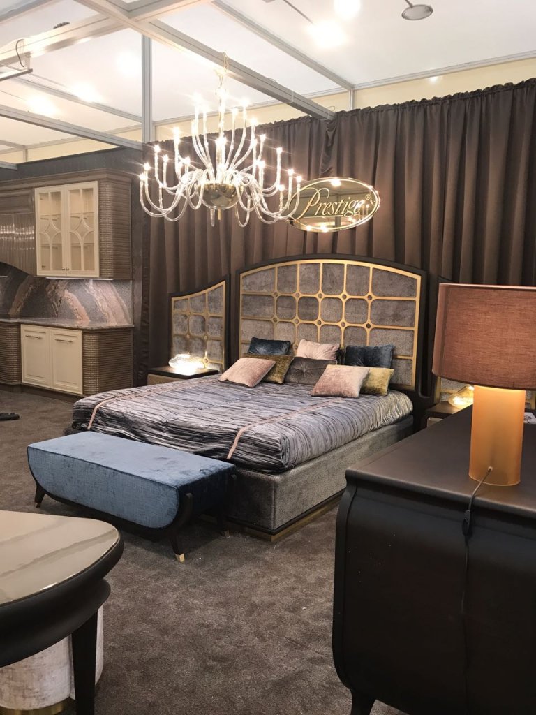 Спальня Prestige на стенде выставки iSaloniWorldWide Спальня Prestige на стенде выставки iSaloniWorldWide