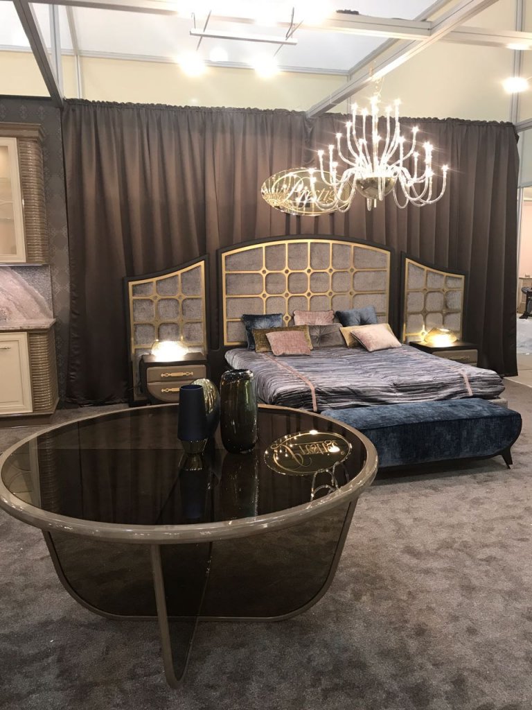 Спальня Prestige на стенде выставки iSaloniWorldWide Спальня Prestige на стенде выставки iSaloniWorldWide