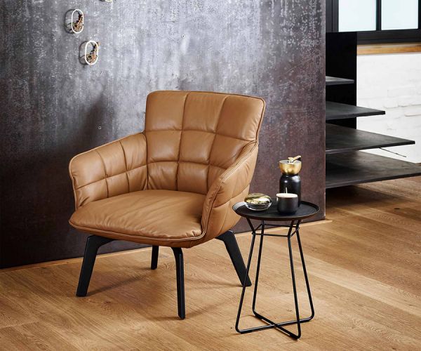 Стул или кресло? Marla от FreiFrau — это нечто среднее между ними.